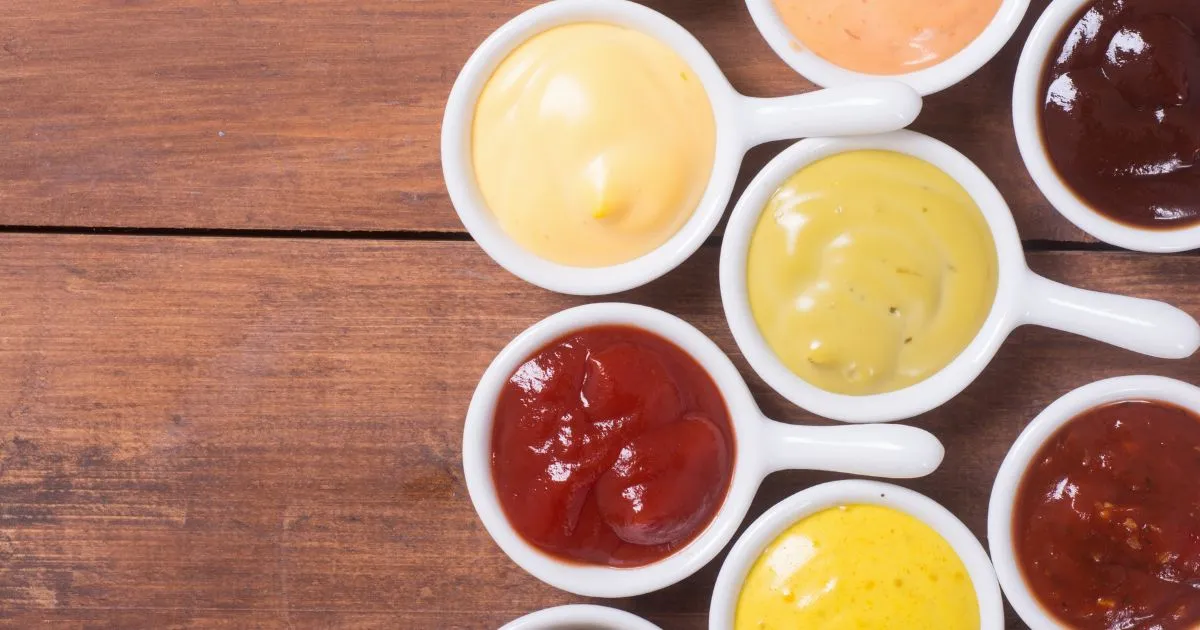 Best sauce for chicken sliders - featuring five tasty options including spicy buffalo and creamy garlic aioli